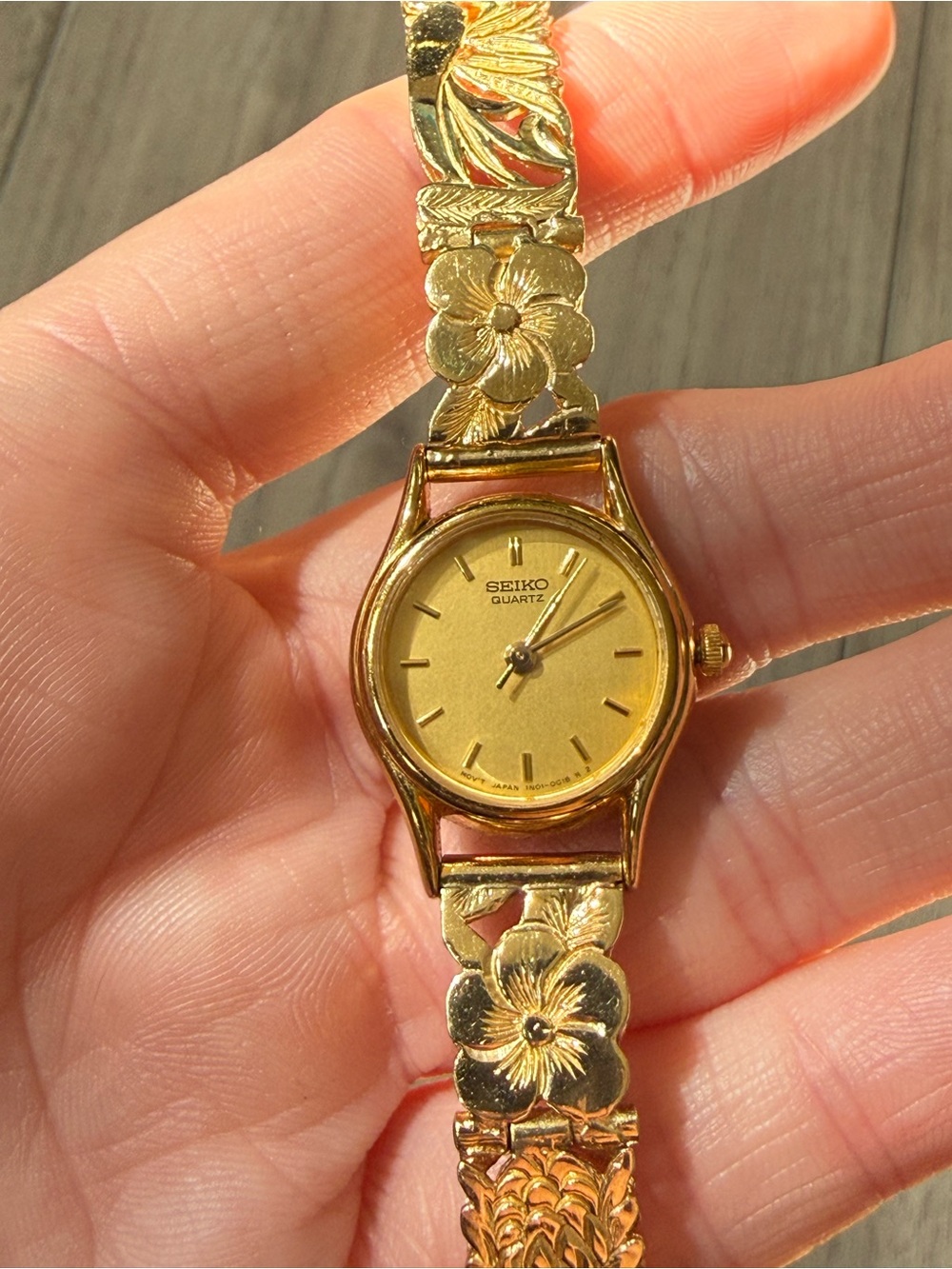 Seiko Heirloom 14K Yellow Gold Hawaiian Pua Link Flower Quartz Bracelet Watch
